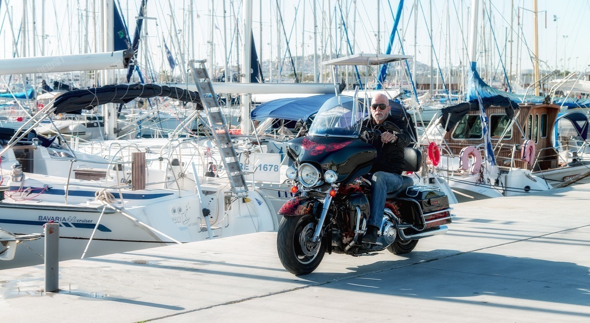 Ένας …χαρλεάς για τη Βουλή – ΦΩΤΟ