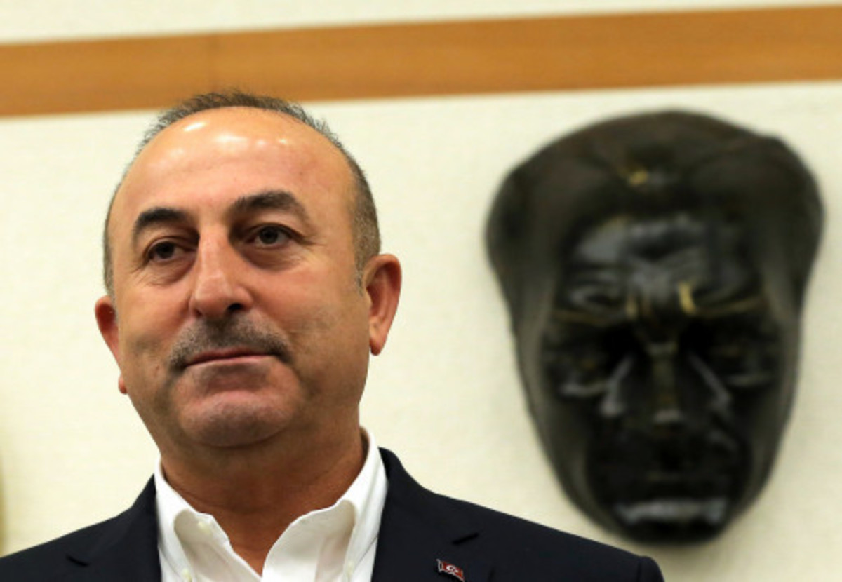 Αντιδράσεις για την εμφάνιση Τσαβούσογλου στο Μετς! “Ευχαριστώ” από Ερντογάν