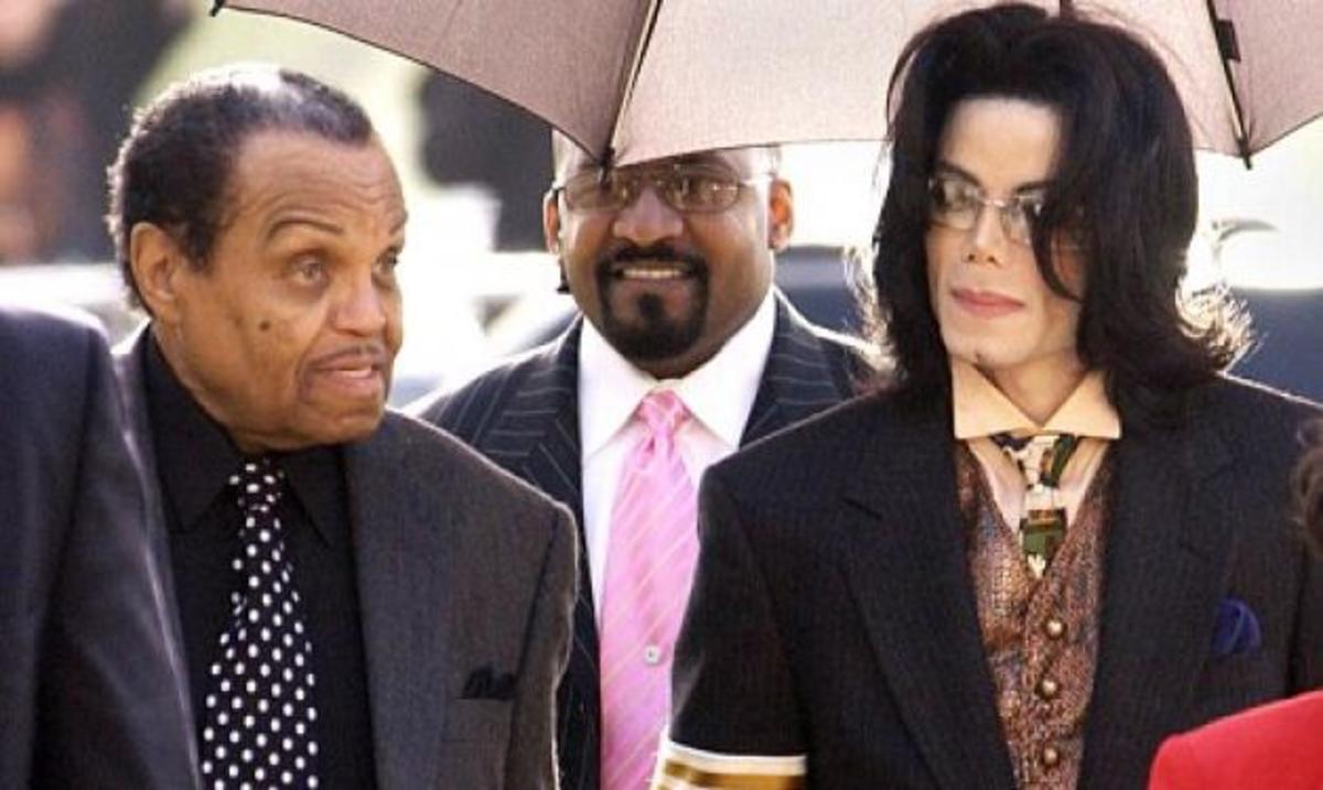 Mε εγκεφαλικό ο πατέρας του Mickael Jackson – Οι καλεσμένοι γιόρτασαν σε πάρτι 200.000 δολαρίων κι εκείνος ήταν στο νοσοκομείο!