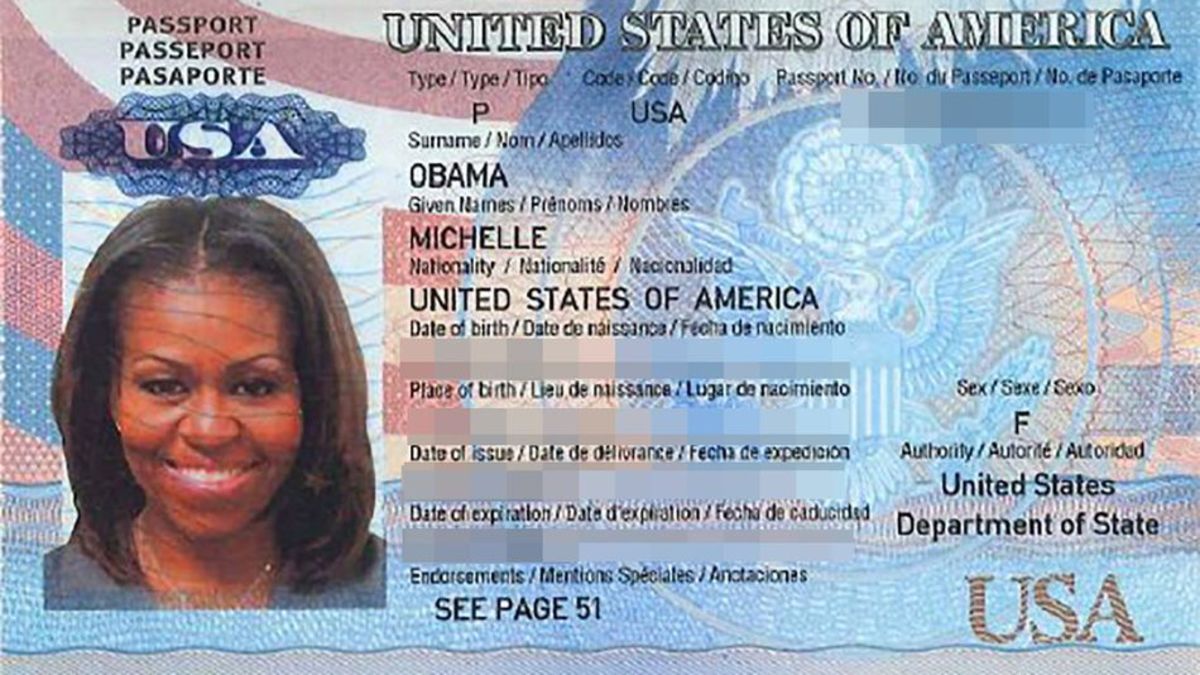 Χάκερς “έκλεψαν” το… διαβατήριο της Μισέλ Ομπάμα!