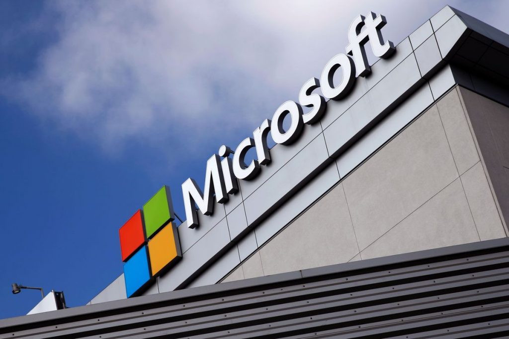 Η Microsoft απολύει το 4% του εργατικού δυναμικού της!