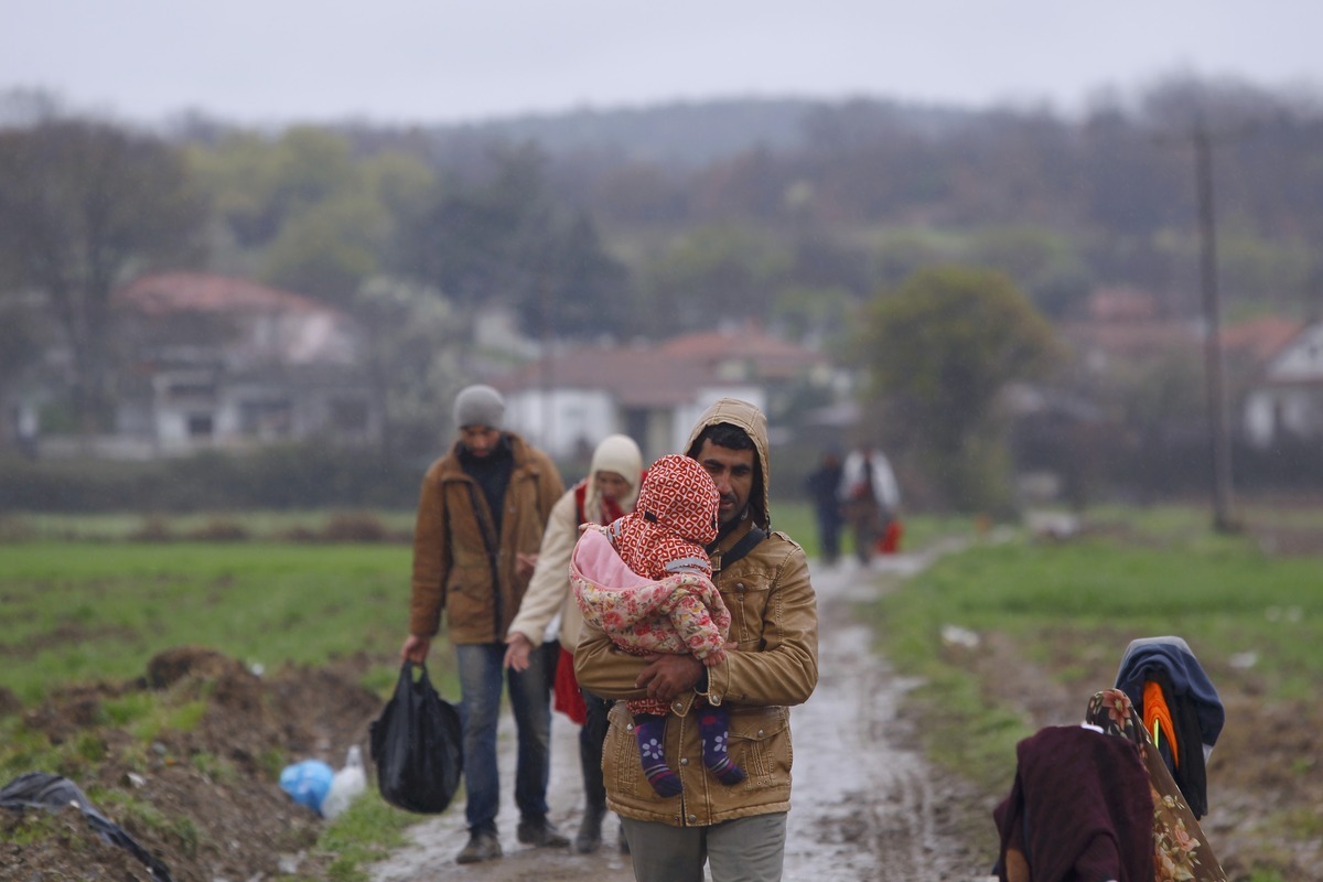 Η Ελλάδα στην δίνη μιας κρίσης χωρίς προηγούμενο! Σφυροκοπούν την Αθήνα για τους πρόσφυγες τα Σκόπια και η Βιέννη