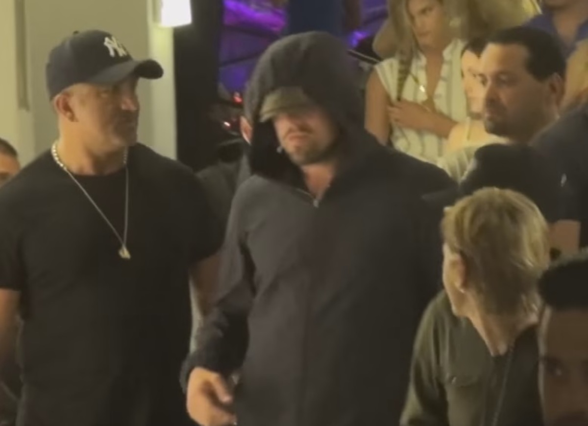 Leonardo Di Caprio: Γιατί εμφανίστηκε καμουφλαρισμένος στη Μύκονο;