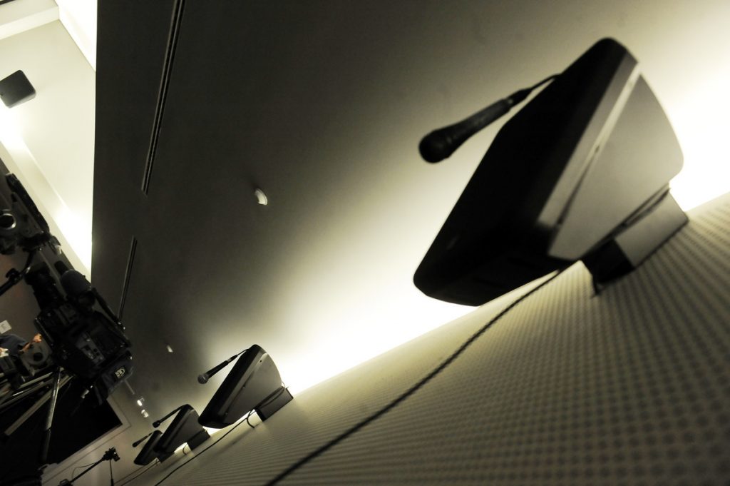 Υπουργός χαρακτήρισε τους δημοσιογράφους “καουμπόηδες”