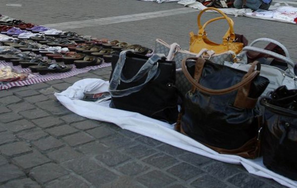 Τοξικομανείς “τις έφαγαν” από διαδηλωτές
