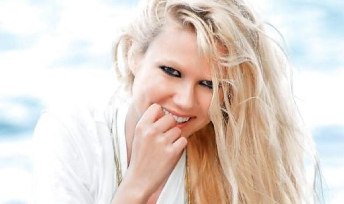 Ν. Μυλωνά: Η Ελληνίδα “Κλόντια Σίφερ” από τη Ναύπακτο στις διεθνείς πασαρέλες!