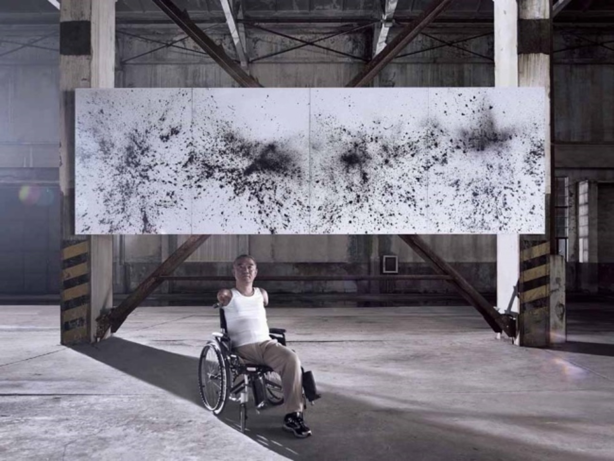 Το project που “λύγισε” το internet: Έργα τέχνης με “πινέλο” την δύναμη του μυαλού (ΒΙΝΤΕΟ)