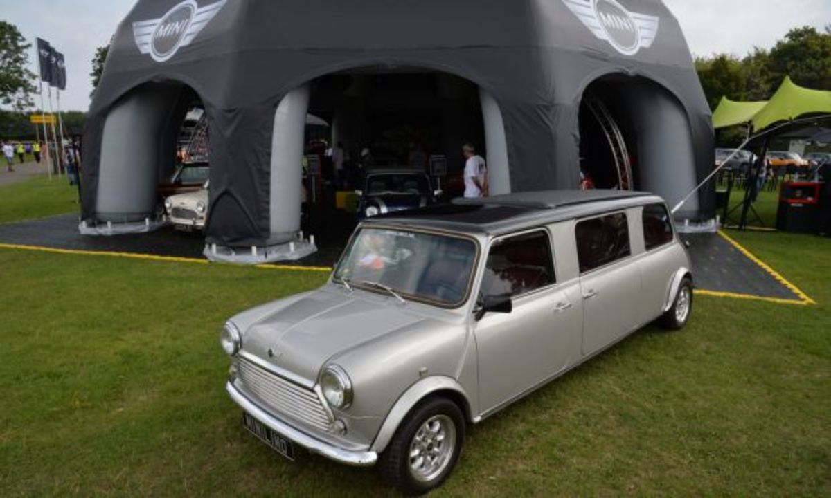 Tο MINI έγινε 55 ετών: ένα μικρό αυτοκίνητο με μεγάλη ιστορία (VIDEO)