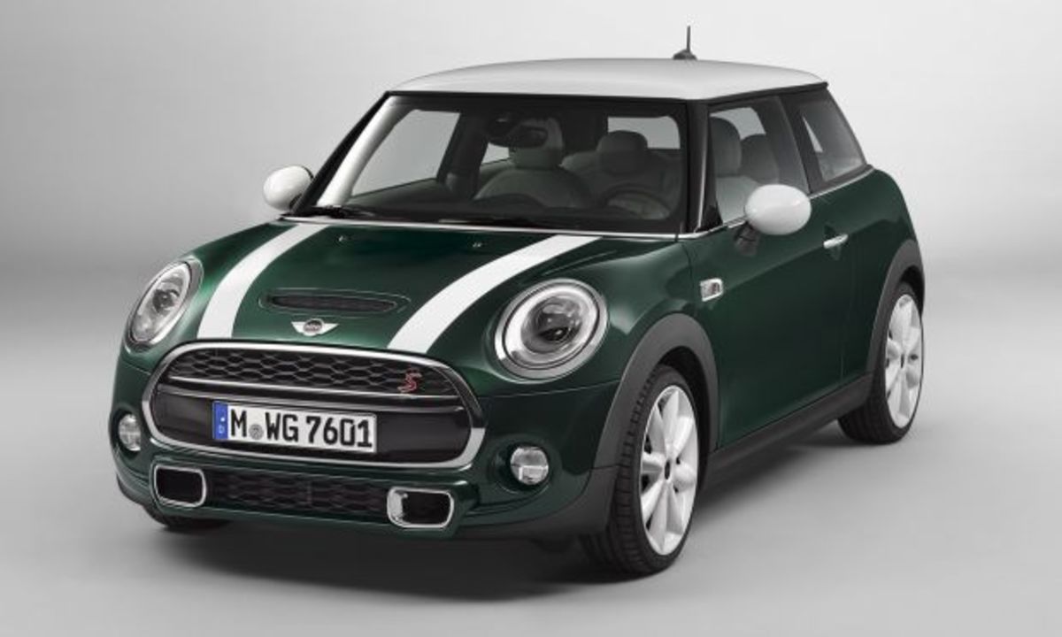 MINI: Νέες εκδόσεις Cooper SD και One First