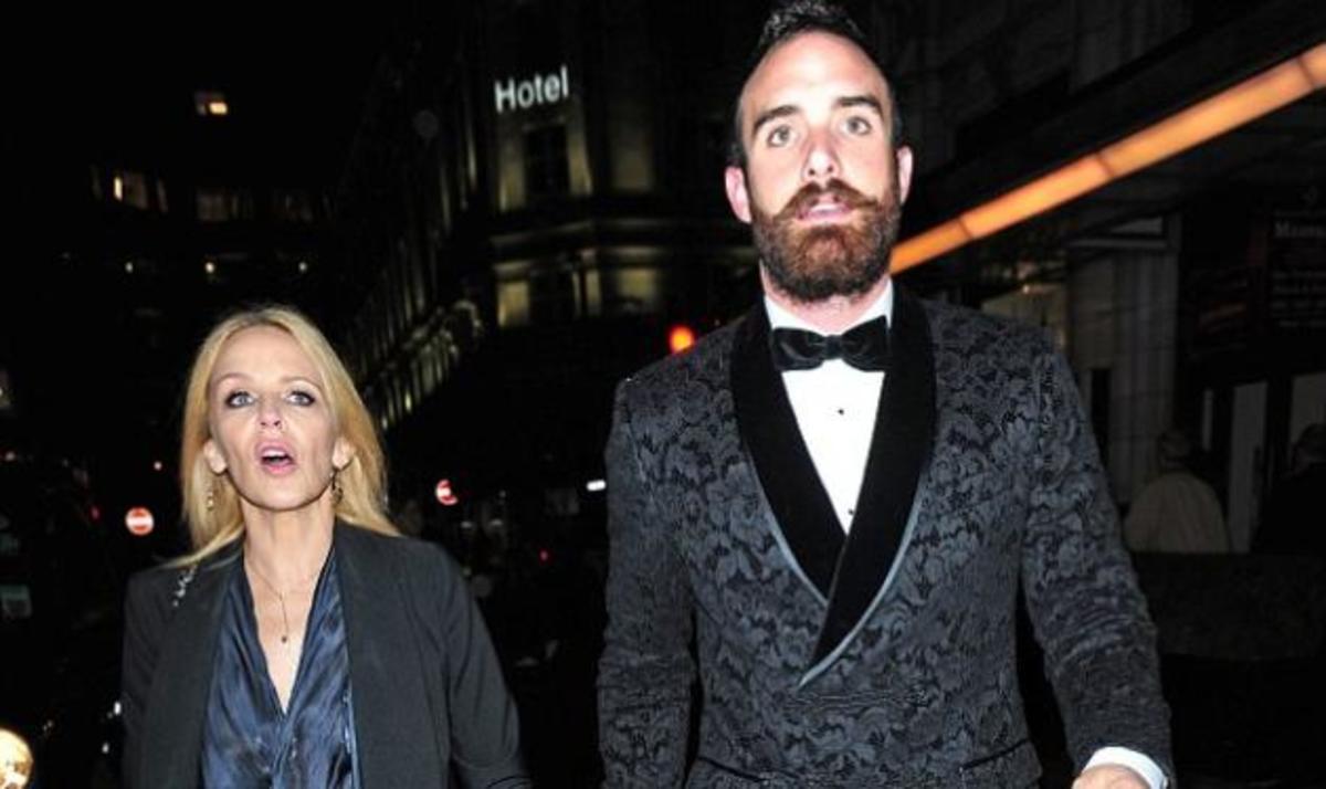 Η σέξι Kylie Minogue με τον 20 χρόνια νεότερο σύντροφό της!