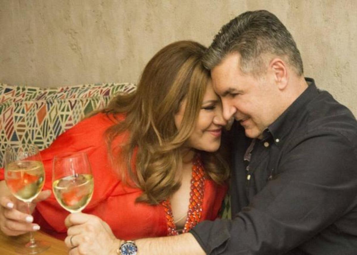 Δέσποινα Μοιραράκη – Γιάννης Κοντούλης: Σαν πιτσουνάκια μετά από 5 χρόνια γάμου!