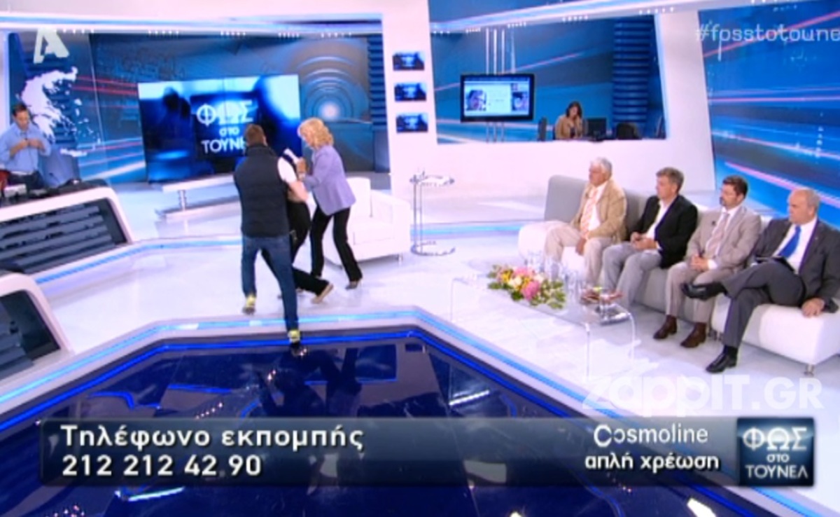 Κατέρρευσε η μητέρα του αγνοούμενου στο πλατό του Τούνελ! Δραματικές σκηνές!