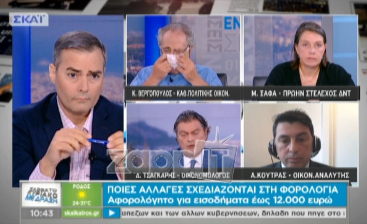 Επική στιγμή στον αέρα του ΣΚΑΪ: Φύσηξε τη μύτη του με τρομακτικό θόρυβο και έβαλε το λερωμένο μαντήλι στην…