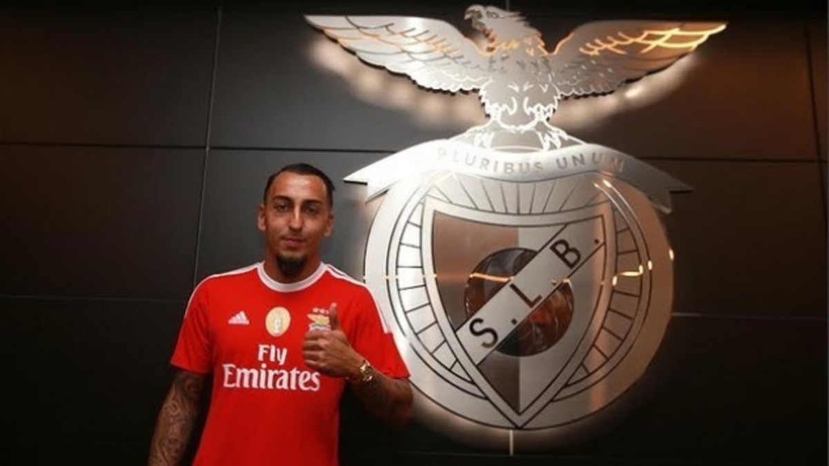 Το “κάρφωσε” ο Μήτρογλου! Σαρωτική… Μπενφίκα (VIDEO)