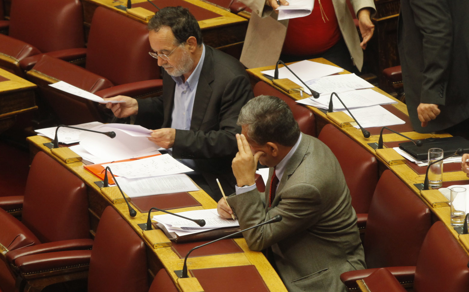 Νέος πονοκέφαλος στον ΣΥΡΙΖΑ για τη δραχμή από τον Μητρόπουλο
