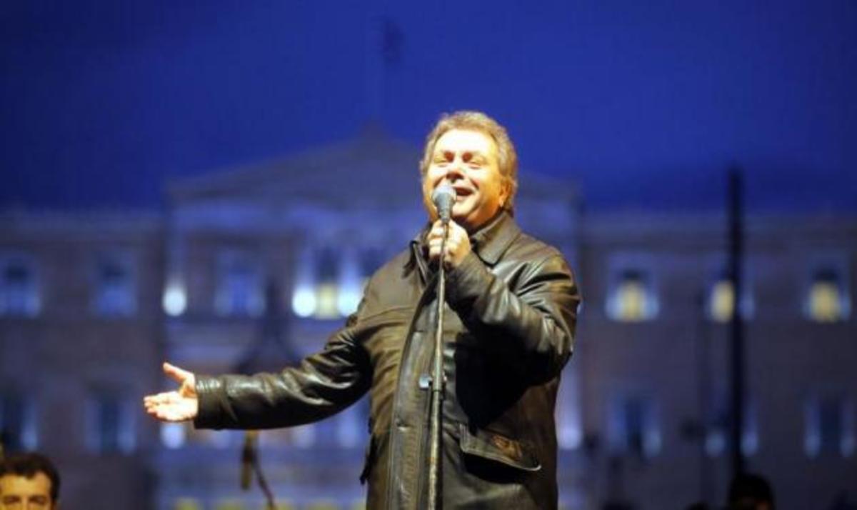 Μανώλης Μητσιάς: Έγινε και πάλι παππούς!