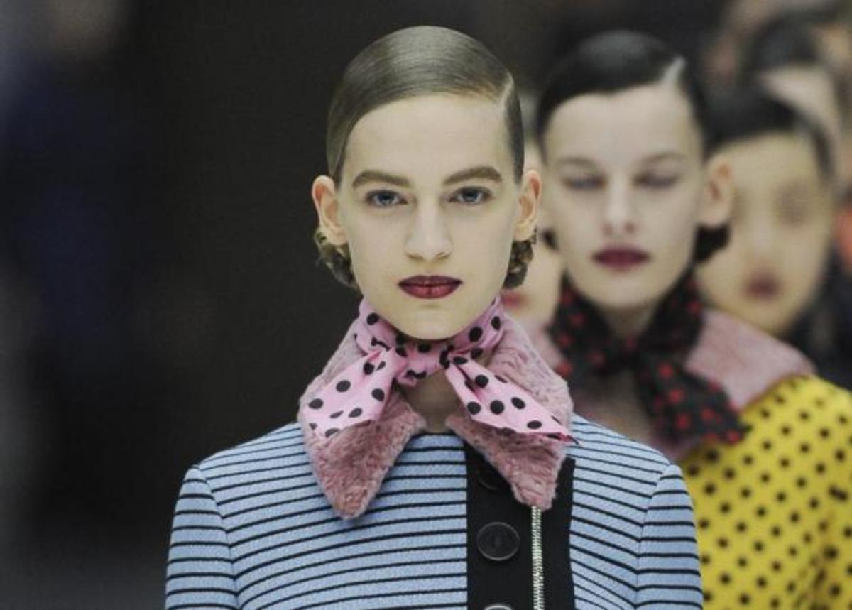 Ο οίκος Miu Miu ετοιμάζει το πρώτο του άρωμα!