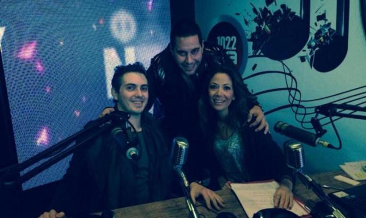 Με Μιχάλη Χατζηγιάννη ξεκίνησε η Εβδομάδα Ελληνικής Μουσικής του Sfera! To TLIFE σε βάζει μέσα στο studio