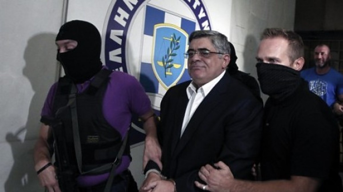 Χρυσή Αυγή: Υπόμνημα – καταπέλτης για «μαύρο» χρήμα σε εταιρείες – φαντάσματα στην Κύπρο