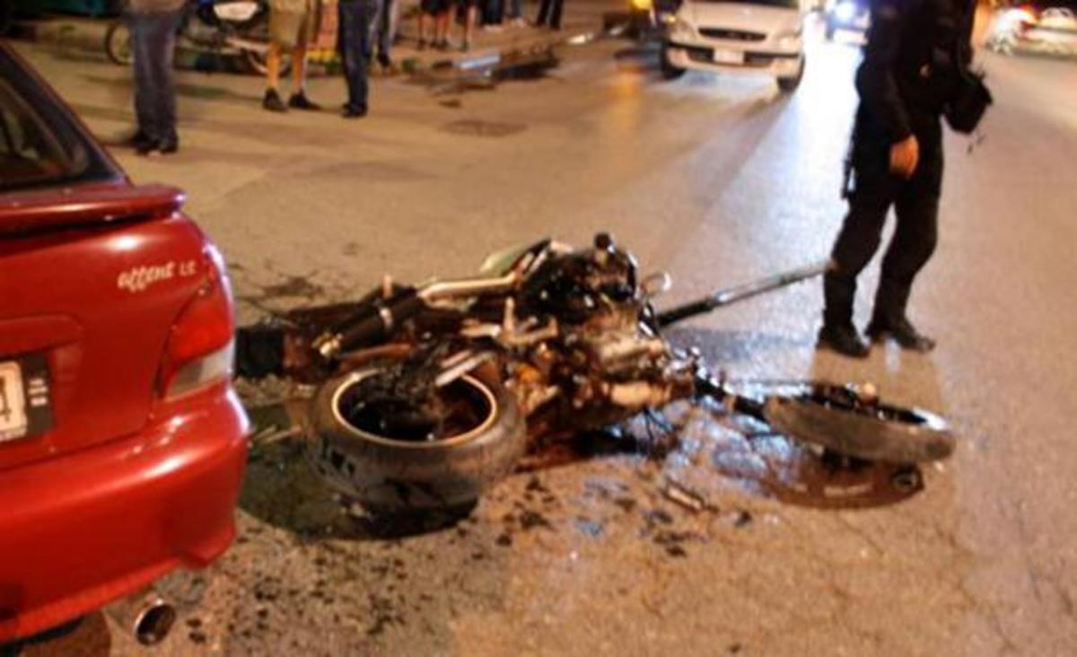 Νεκρός σε τροχαίο 26χρονος στην Εύβοια