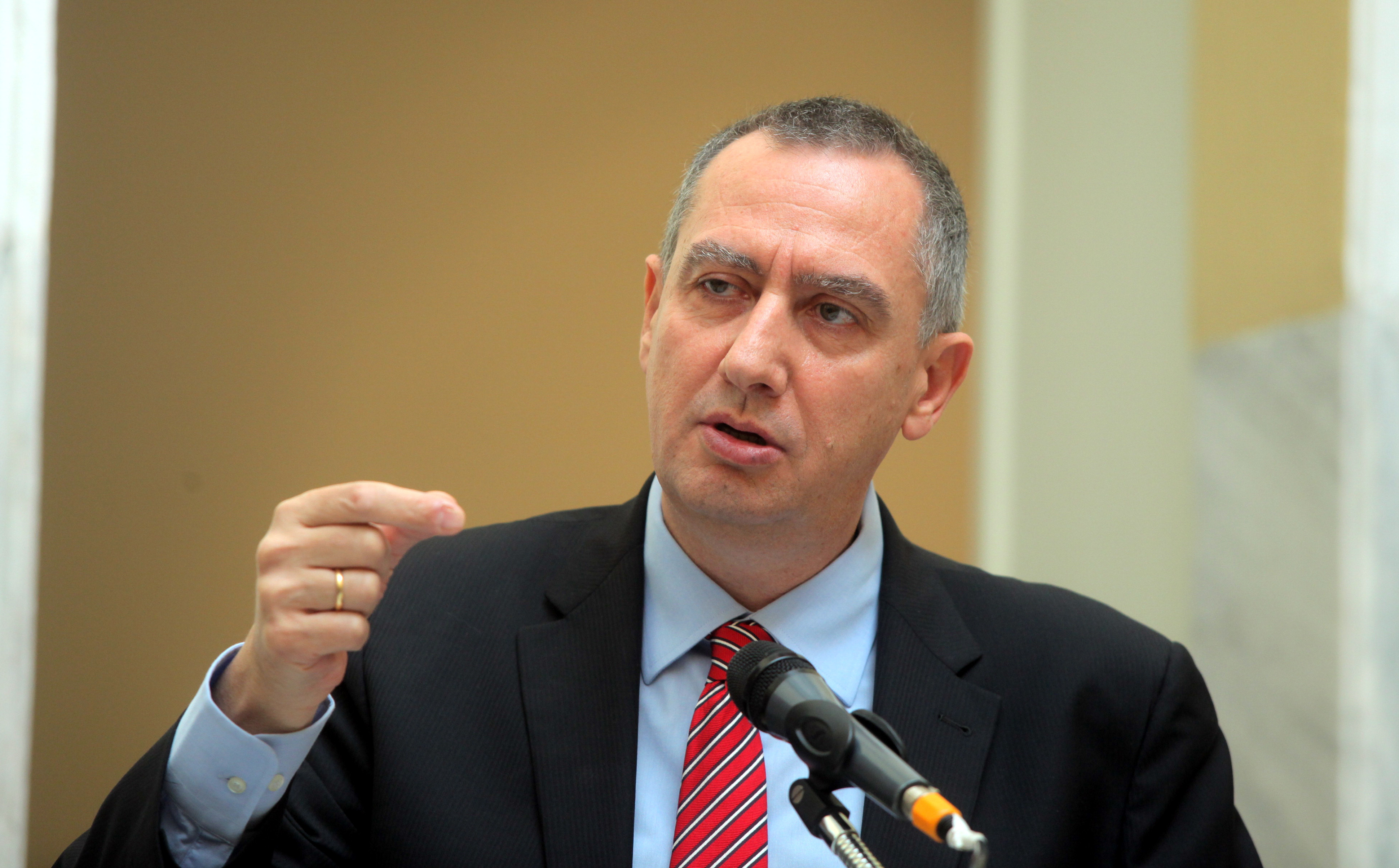 Μιχελάκης: Ο λαός μου δεν θα αντέξει άλλες περικοπές μισθών και συντάξεων