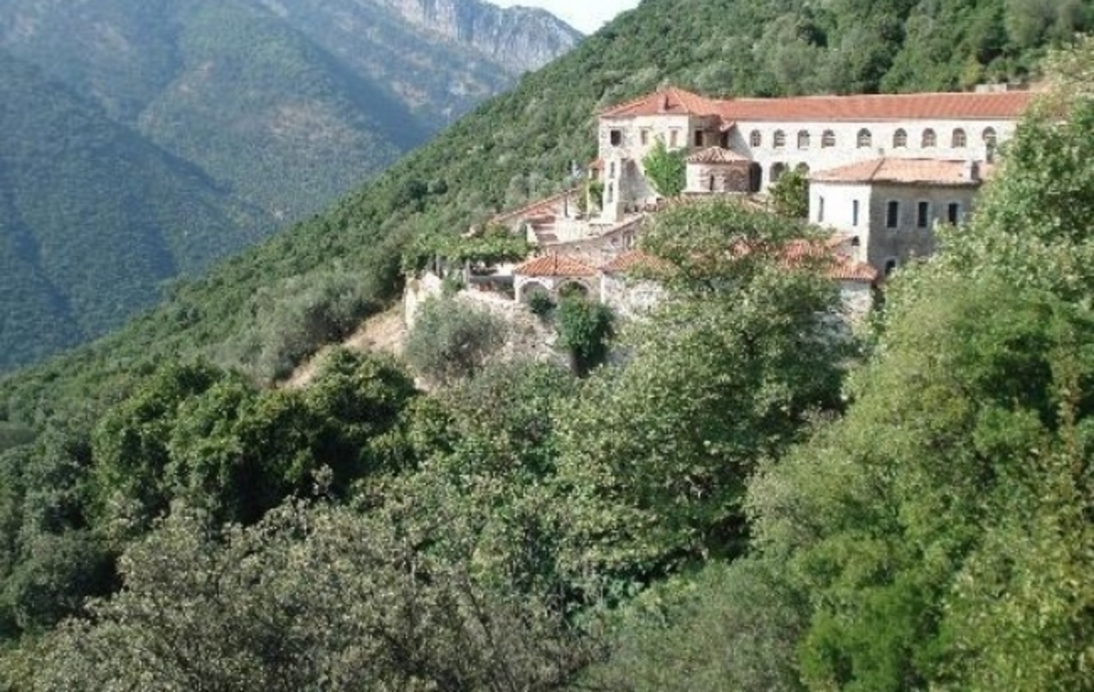 Γάμος ή βάπτιση σε μοναστήρι τελείται;