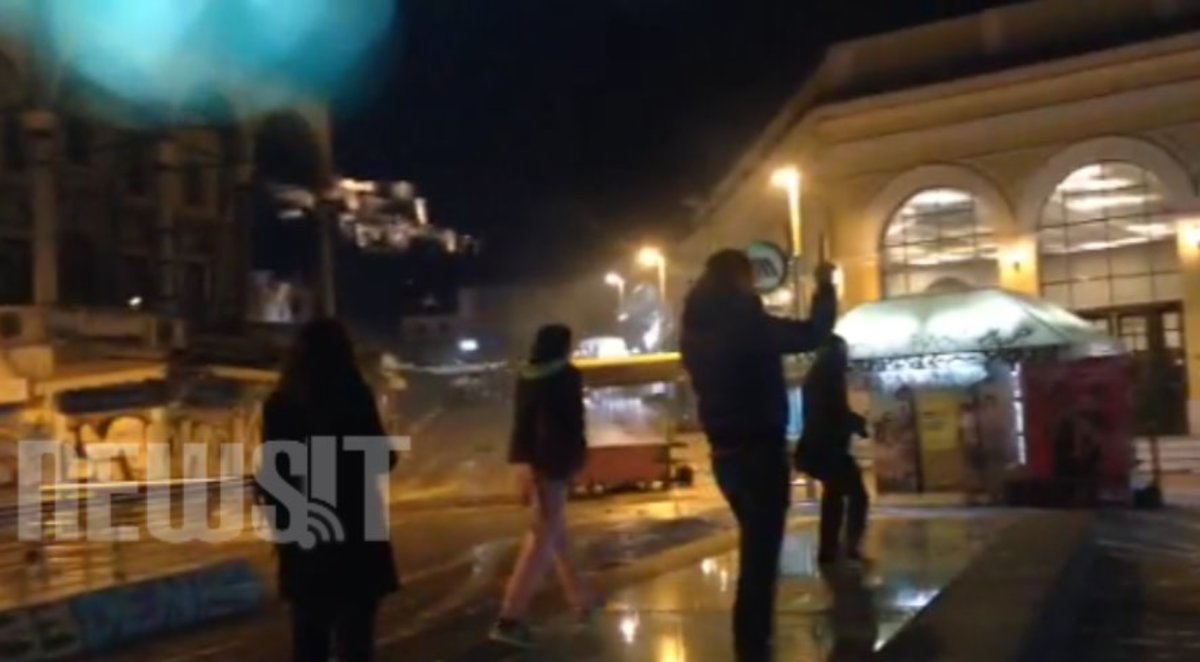 Δακρυγόνα στο Μοναστηράκι