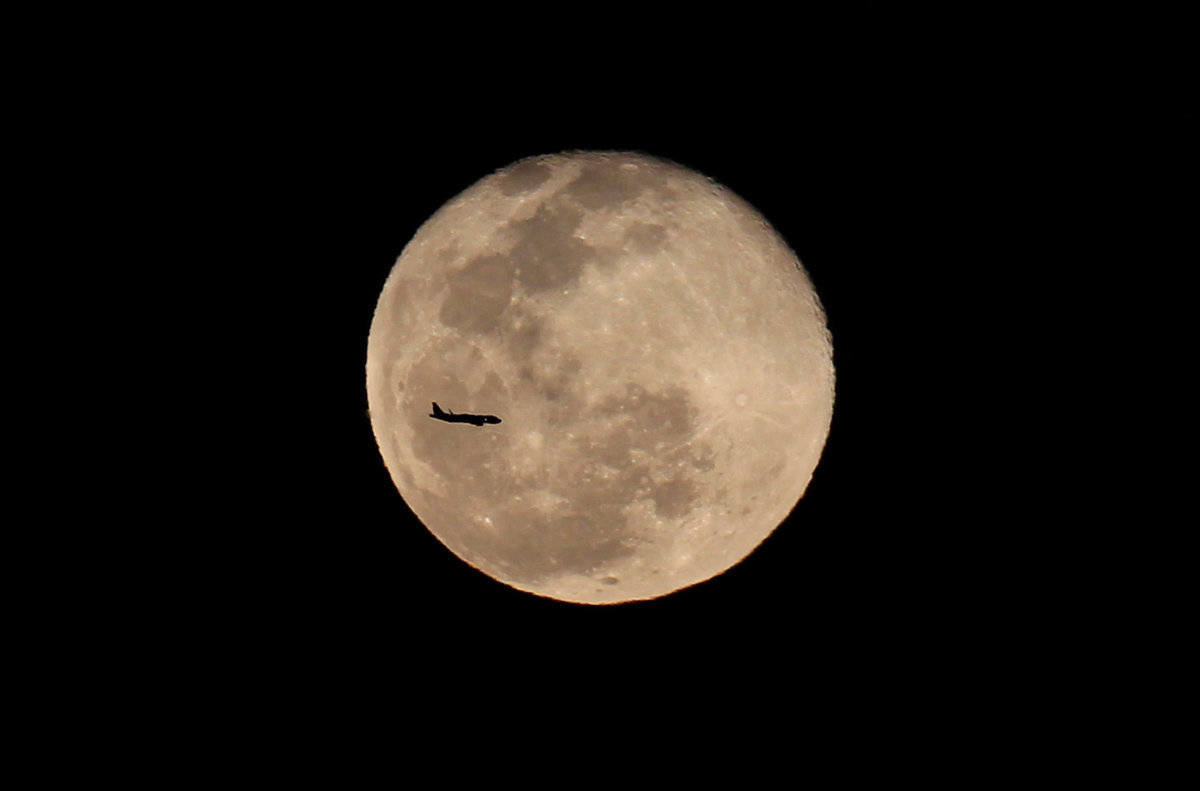 Πανσέληνος 2016: Μην χάσετε απόψε το strawberry moon!