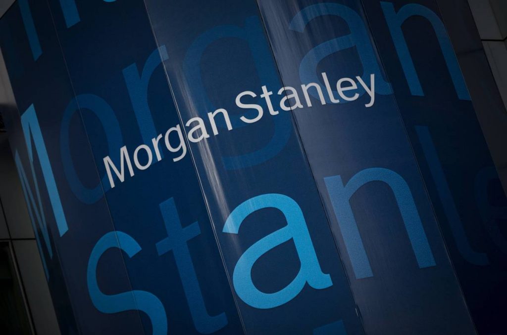 Morgan Stanley: Τι θα σημάνει για τα ελληνικά ομόλογα αναδιάρθρωση του χρέους