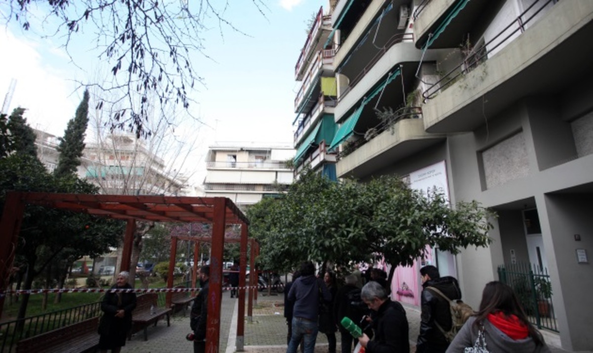 “Έφαγε φρίκη και το έκανε” λέει ο πατέρας του βρέφους που πέταξε ο θείος του από τον 4ο