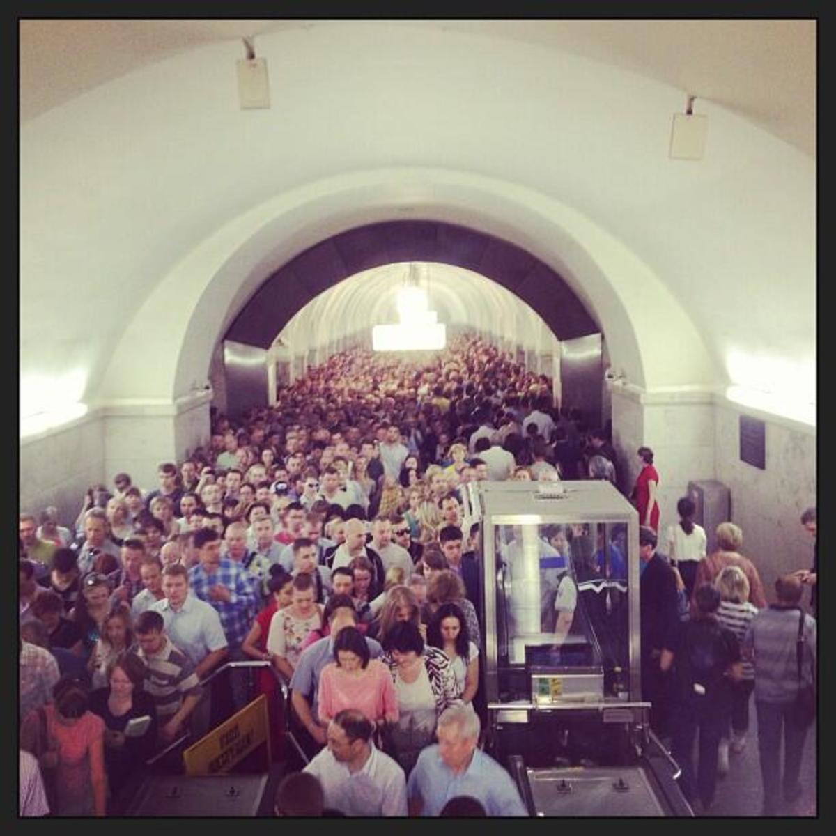 Φωτιά στο Μετρό της Μόσχας δίπλα στο Κρεμλίνο