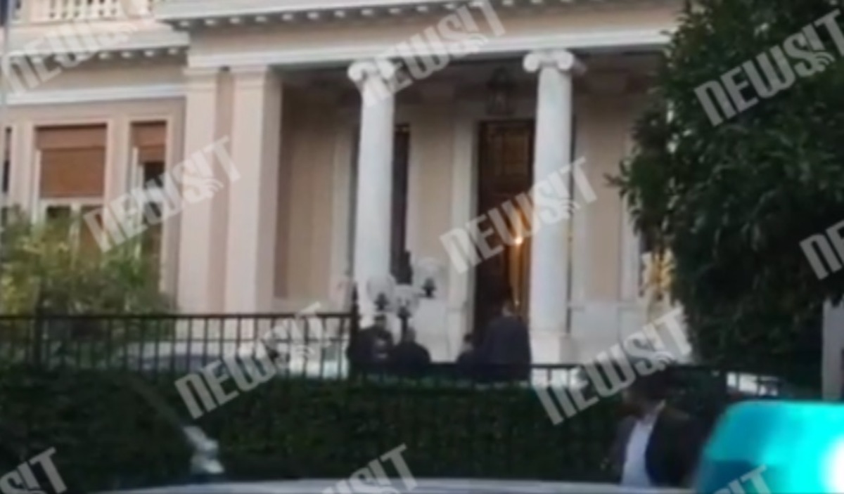 Μοσκοβισί στο Μαξίμου