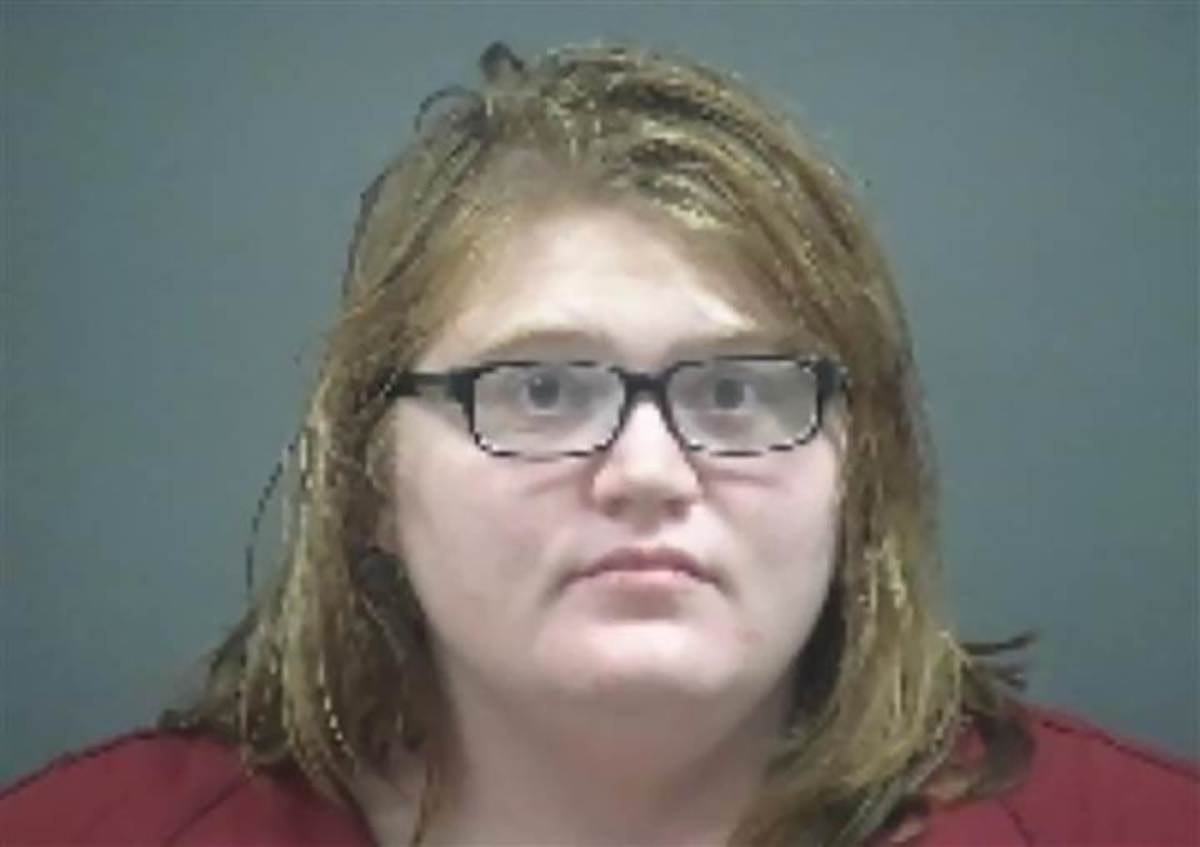 Αίσχος! Πέταξε τον αυτιστικό γιο της από γέφυρα!