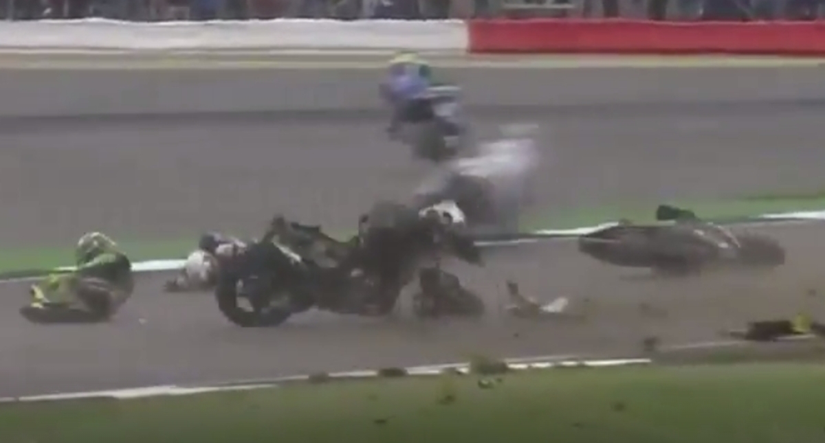 Σοκαριστικό ατύχημα στο Moto GP! Παραλίγο να πεθάνουν και οι δυο [vids]