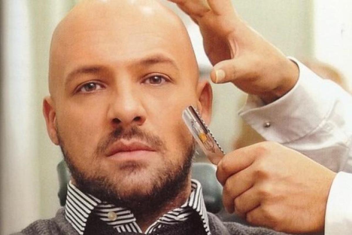 Αγνώριστος ο Νίκος Μουτσινάς πριν από 17 χρόνια!