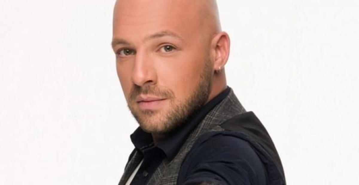 Nίκος Μουτσινάς:« Θα ήθελα πολύ να παρουσιάσω τον ”Αδύναμο κρίκο” αλλά…»