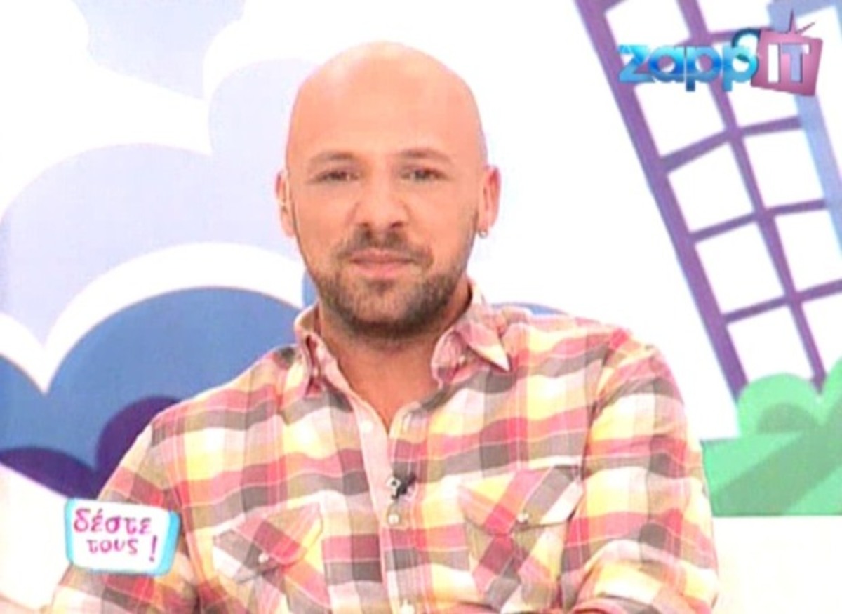 Ο Μουτσινάς μιλάει για την Ηλιάκη στην έναρξη της εκπομπής