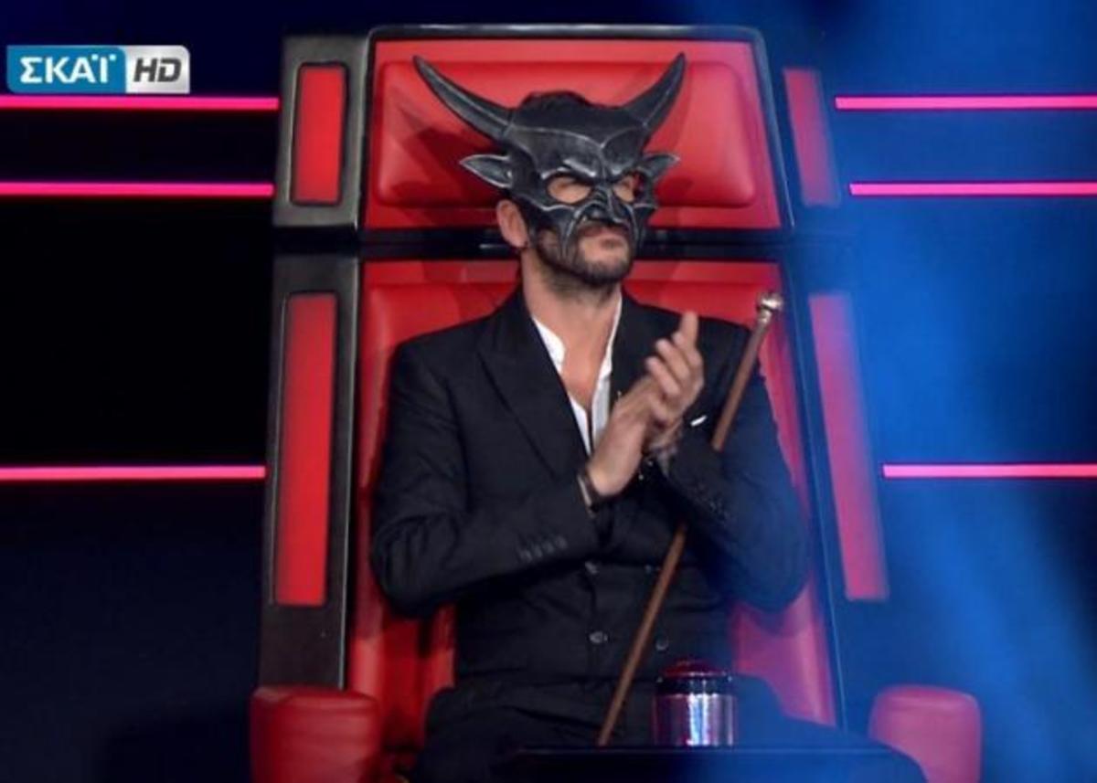 The Voice: Χαμός με τον coach Πάνο Μουζουράκη! Έκανε άνω κάτω το πλατό [pics,vids]