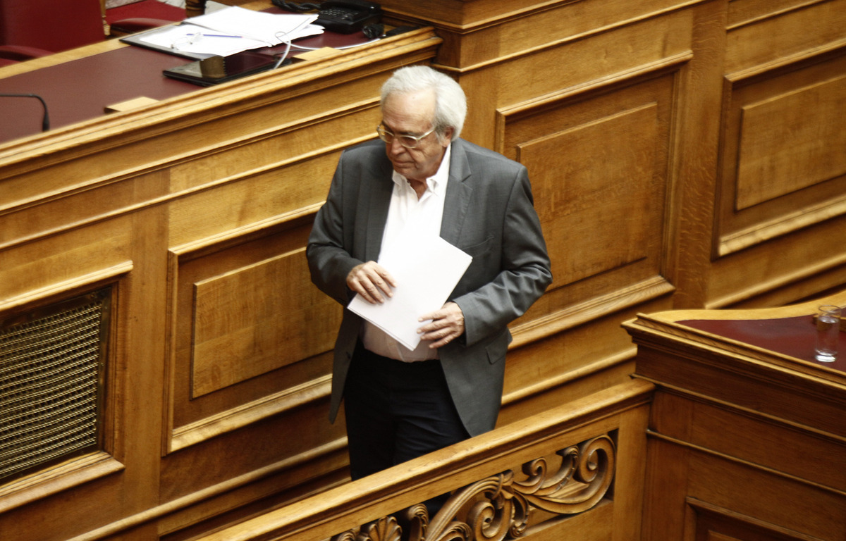 Ο υπουργός Πολιτισμού απάλλαξε από τα καθήκοντά του τον πρόεδρο του Ελληνικού Φεστιβάλ