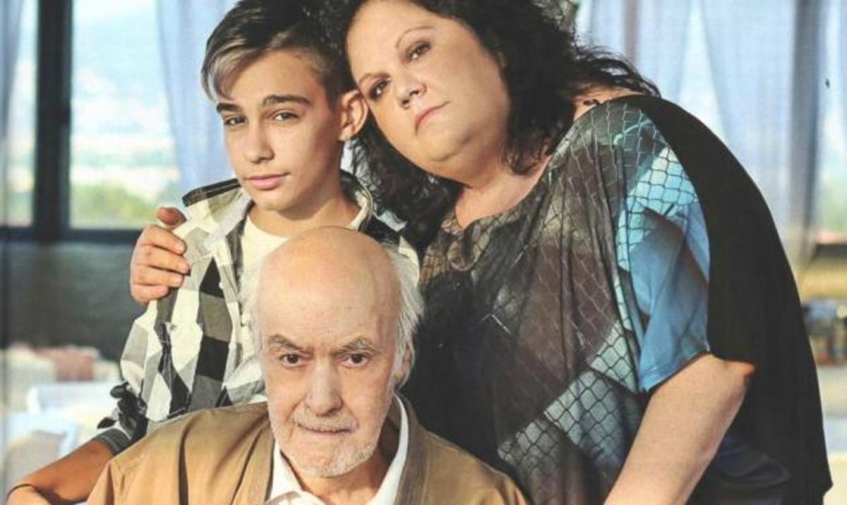 Ο Ανδρέας Μπάρκουλης ντύνεται στα 78 γαμπρός! Αύριο ο γάμος του