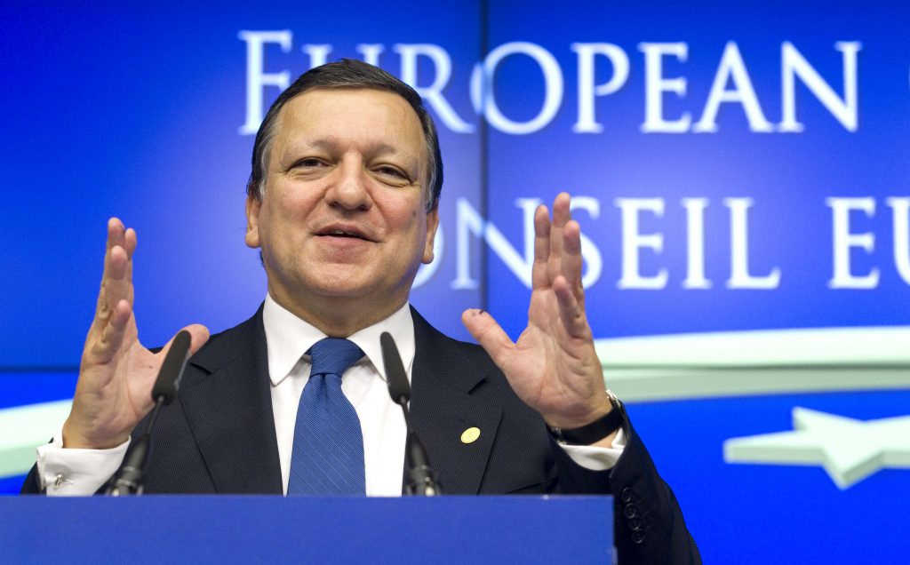 Μπαρόζο: Ζητάει τραπεζική ένωση στην Ε.Ε.