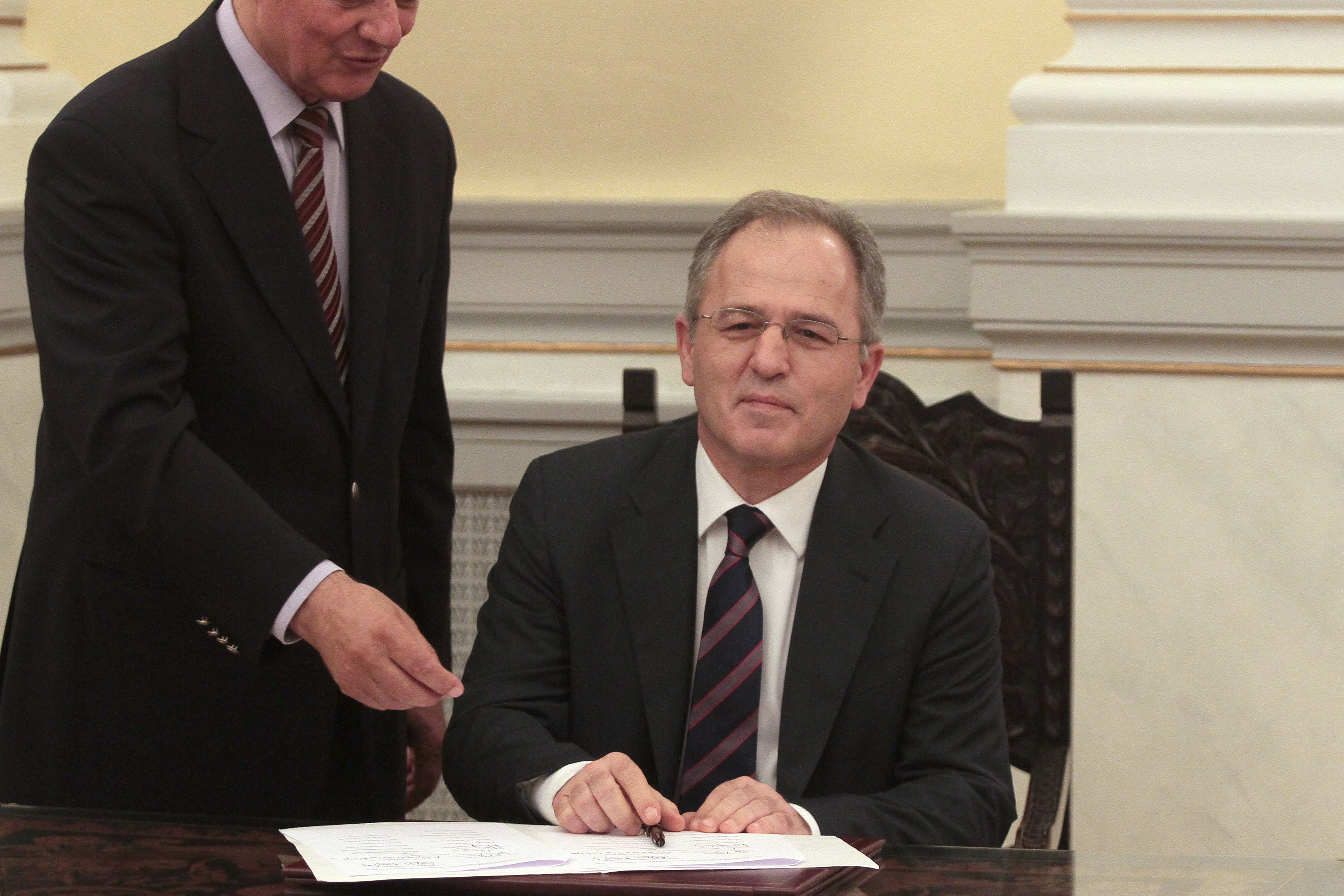 Η Αθήνα στρέφεται στην Μεσόγειο που “φλέγεται”