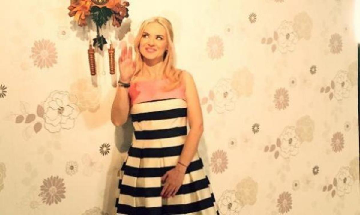 Μαρία Μπεκατώρου: Η τρυφερή αγκαλιά με τον σύζυγό της στα παρασκήνια της εκπομπής!