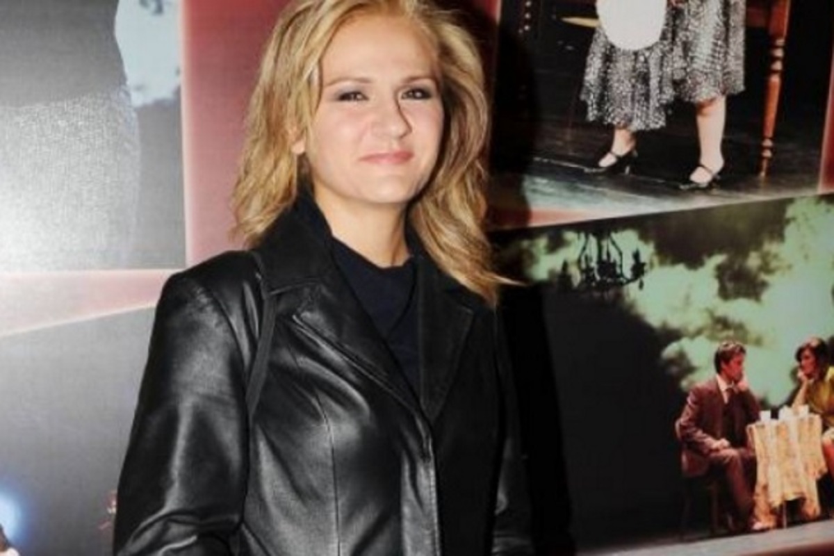 Η Μπέσυ Μάλφα αποκαλύπτει για την επέμβαση αφαίρεσης όγκου που έκανε στο κεφάλι της!