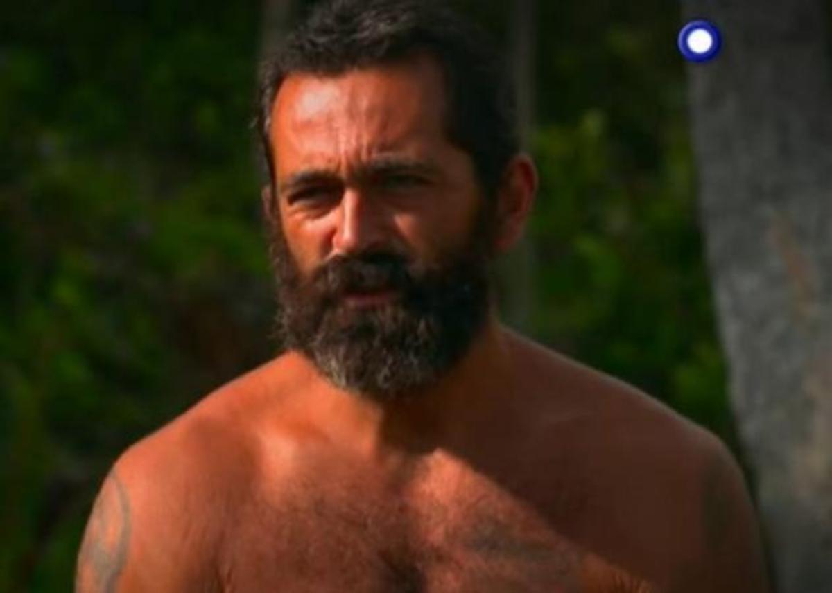 Survivor: Έξαλλη η συνεργάτιδα του Mπο, από τους δημόσιους  χαρακτηρισμούς από γνωστό στιχουργό: “τον πιο αμόρφωτο παίκτη”…