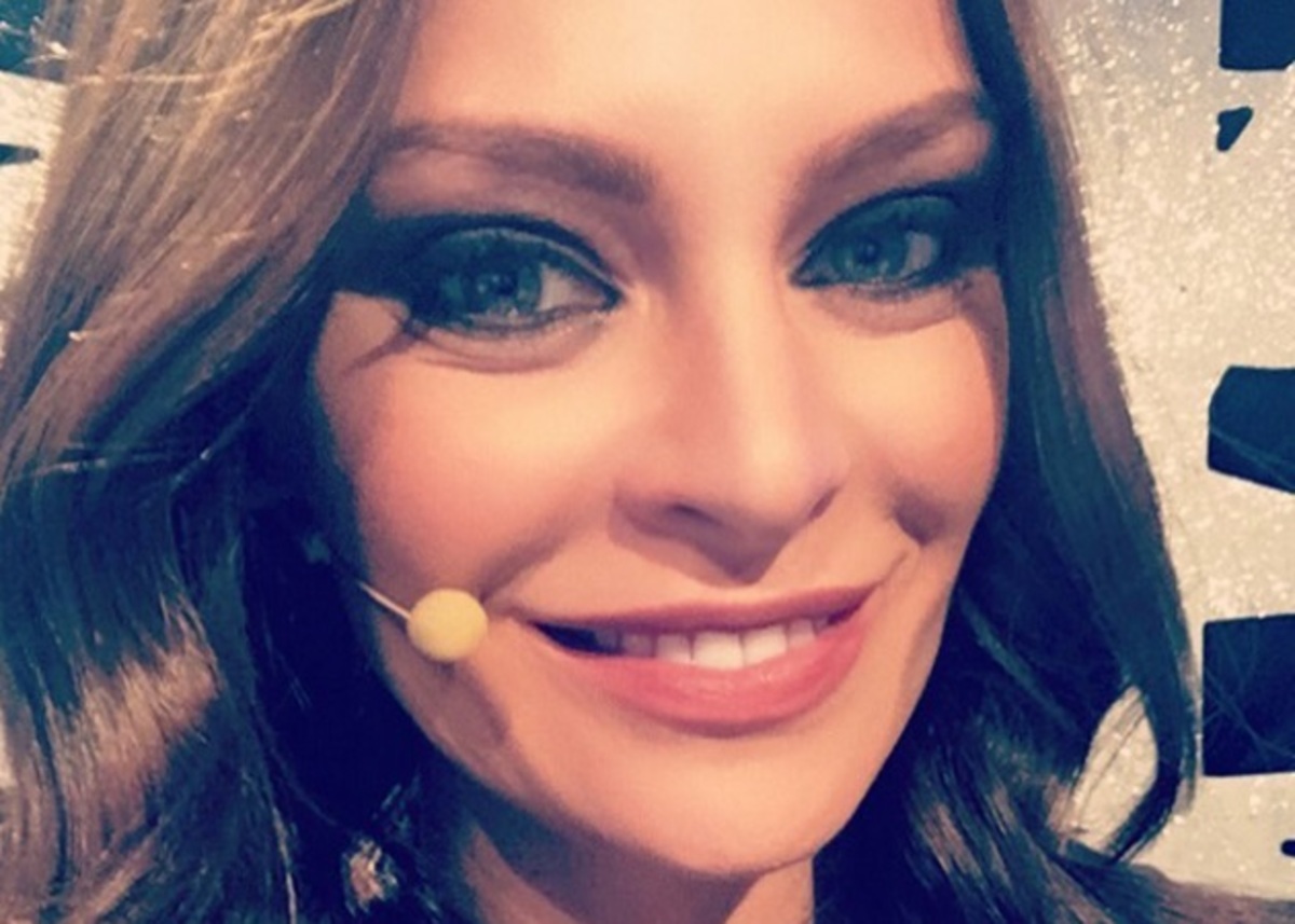 Υβόννη Μπόσνιακ: Η συνάντηση με διάσημη σχεδιάστρια στην Κύπρο!