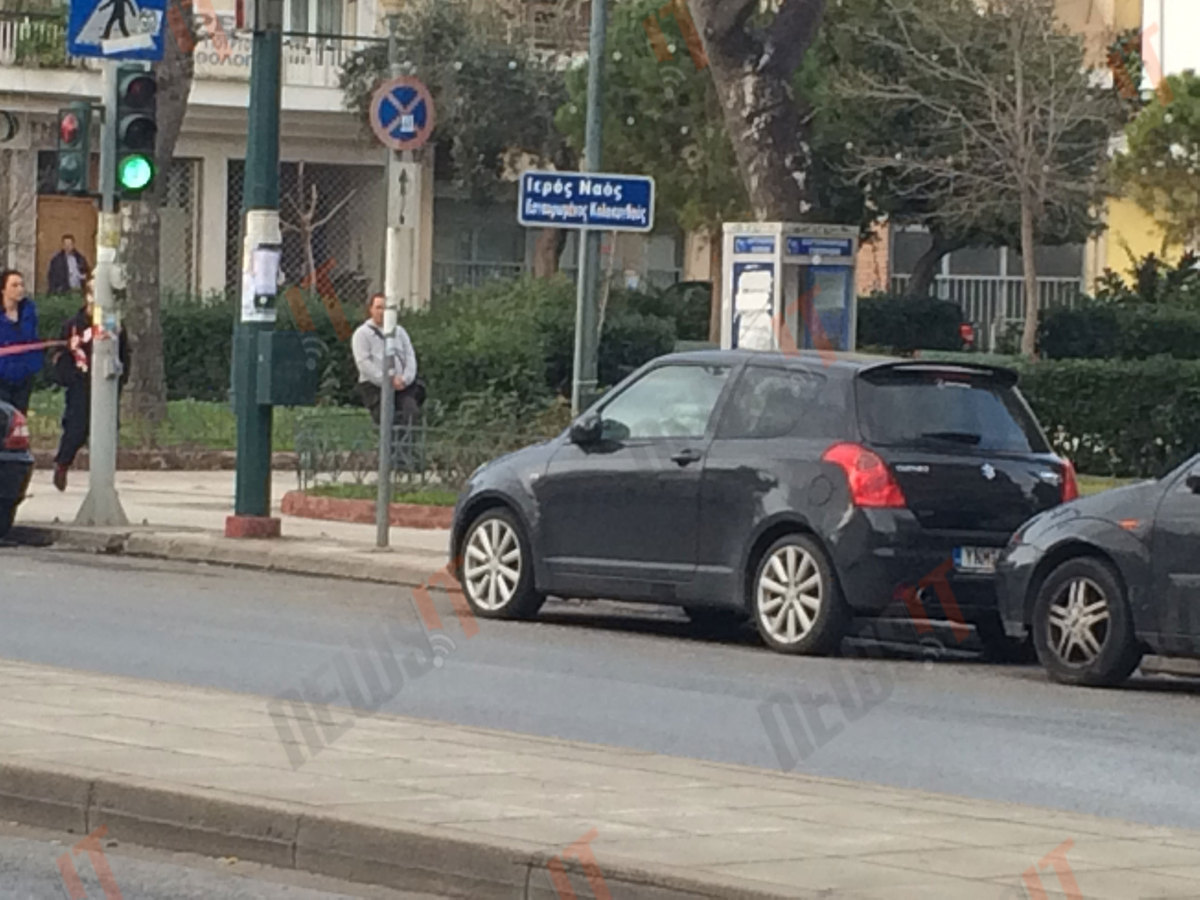 Προκήρυξη έξω από τα γραφεία της Ναυτεμπορικής – Επί τόπου η Αντιτρομοκρατική
