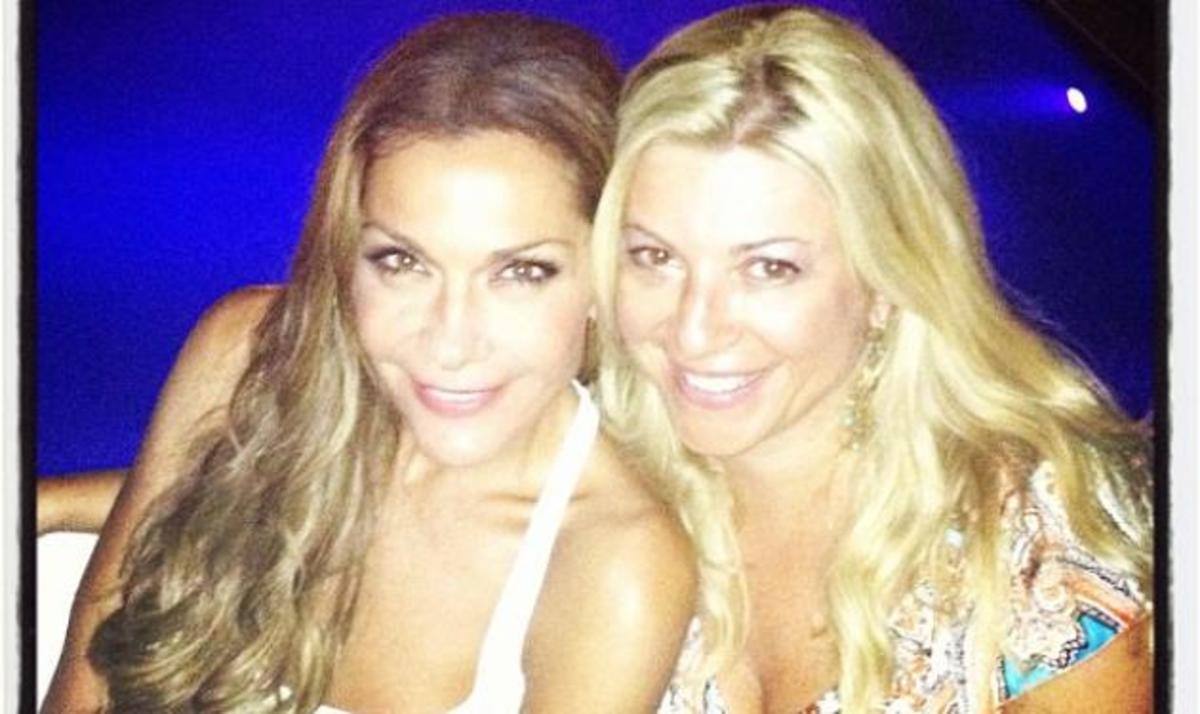 Ν. Ζαμπέτογλου – Ν. Γαλακτερός: Οι καλεσμένοι και όλα όσα έγιναν στο γάμο τους!