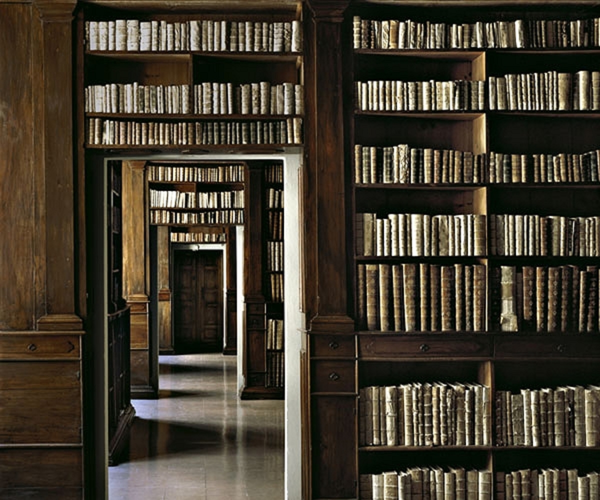 “Αδειαζαν” τα ράφια βιβλιοθήκης του 16ου αιώνα!