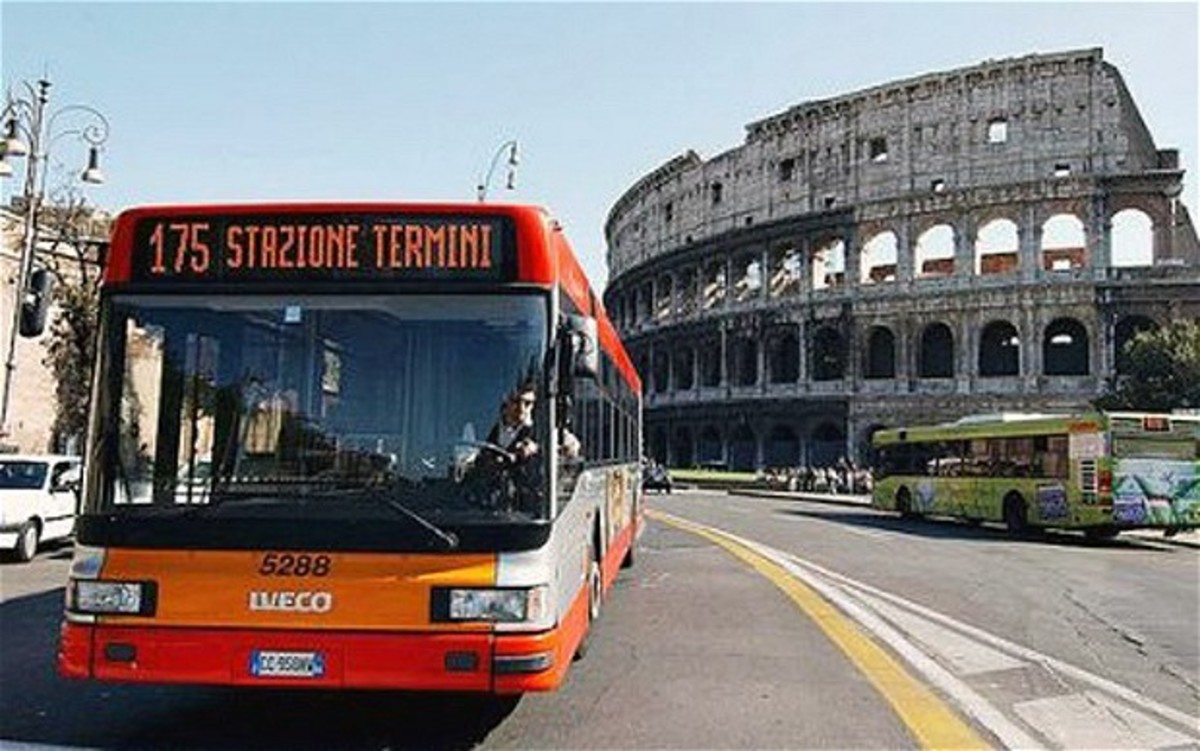 Για… κλάματα και η Ιταλία – Χωρίς λεωφορεία γιατί δεν έχουν λεφτά για καύσιμα